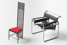 モデリング／模型製作を通して基礎的な道具の使用方法や素材についての知識、制作の技術を学ぶ。また、機能とデザインに基づく家具のプランニング方法を習得する。