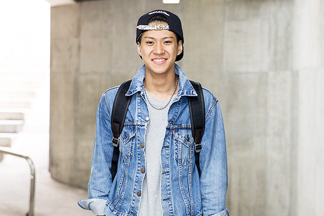 グラフィックデザイン専攻 佐々木綾兵 スクールライフ 専門学校札幌デザイナー学院 イラスト キャラクター ゲーム ｖｒ 広告 ファッション インテリア Web 住空間など デザイン分野の専門職への就職実績